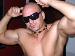 Newcummer twink tyler just has the most irresistable nipples, including a pierced one that must be a hell of a lot of fun to play with. cute from top-