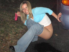Sarah - hot blonde milf