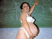 Big bellied mom to be flaunting her wet twat