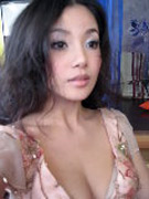 A hot asian chick gets fucked in her hairy twat