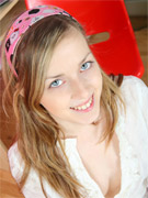 Simonscans' sienna is pantie-free and playfull with a dildo
